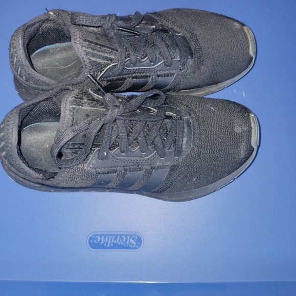 Adidas Black Running Shoes - Picture 3 of 3